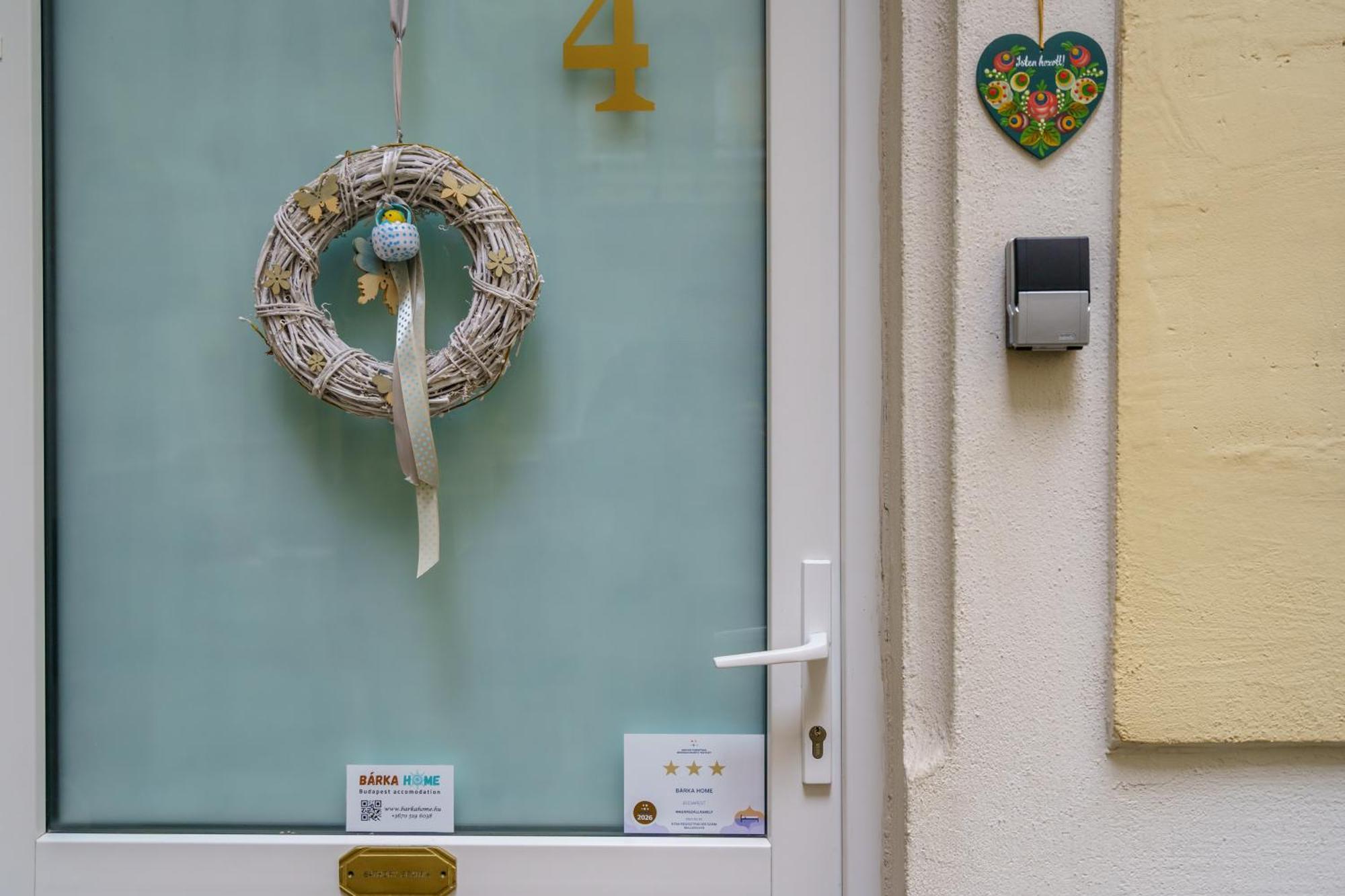 Barka Home In Downtown Buda Budapest Exterior foto